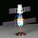 神舟五號中國首次載人飛船模型 1:40 Shenzhou V China 's first manned spacecraft model
