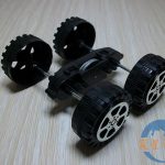 四輪車 (牛頓第二定律)